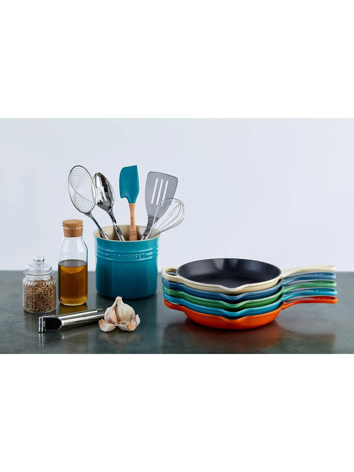 Сковорода чугунная Le Creuset Signature с эмалированным покрытием, 26 см — изображение 8 из 8, белый