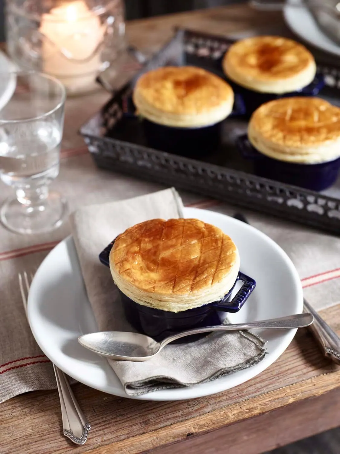 Набор кокотниц Staub Mini Round Ceramic, 3 предмета, 10 см, 0.25 л — изображение 6 из 6, синий