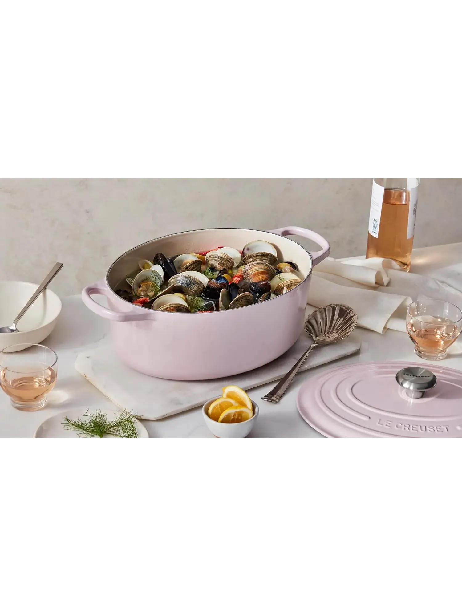 Кастрюля овальная Le Creuset Signature, 6,3 л, 31 см — изображение 5 из 8, желтый