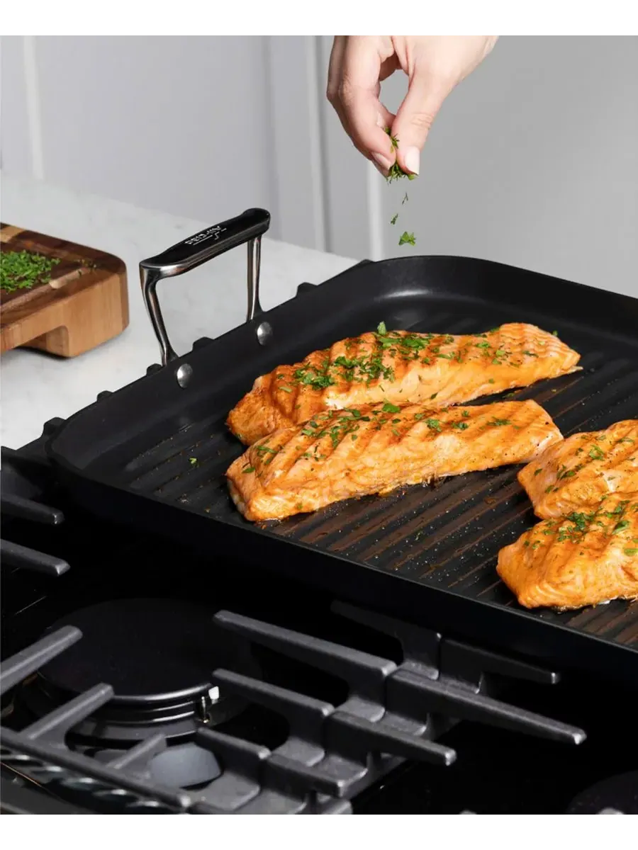Гриль HA1 Expert Cookware с антипригарным покрытием, 33 см x 51 см с двумя конфорками All-Clad — изображение 2 из 3, черный