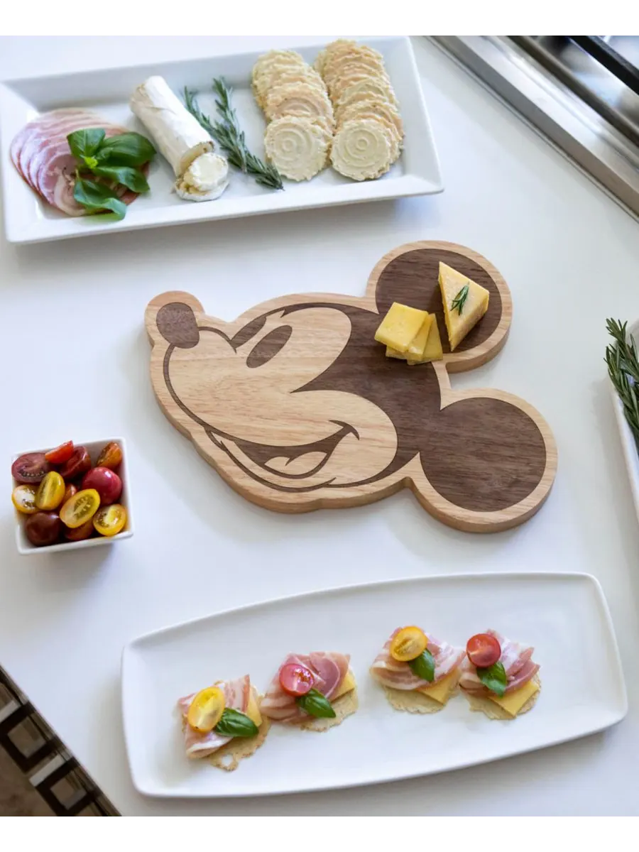 Доска для закусок с изображением Микки Мауса от Disney, 14 дюймов Toscana — изображение 6 из 6, коричневый