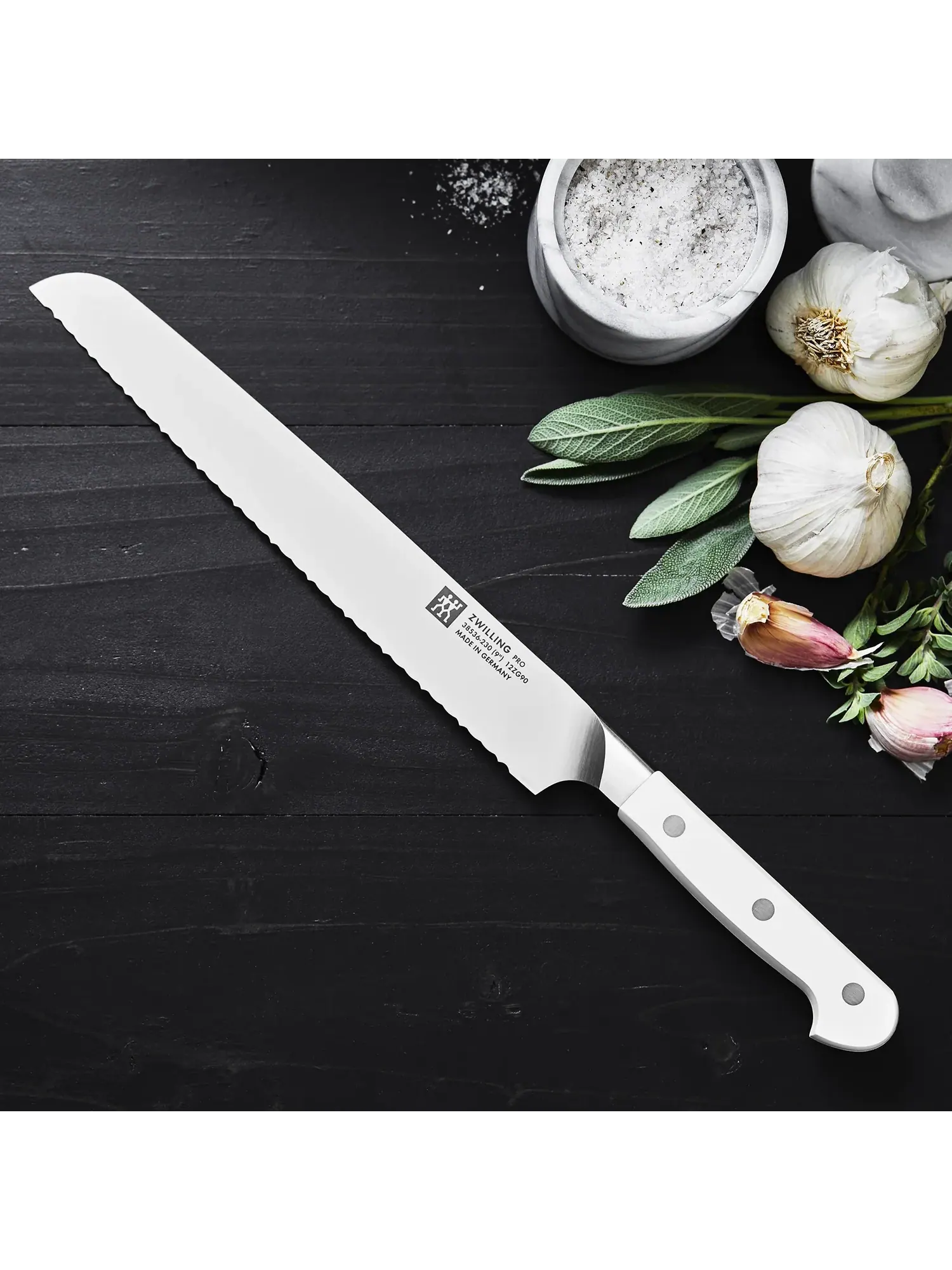 Нож для хлеба ZWILLING Pro Le Blanc, 23 см — изображение 2 из 5, белый/серебристый
