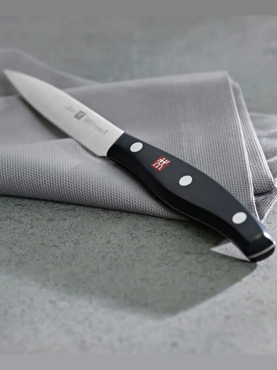 Набор кухонных ножей Zwilling Twin Signature, 3 предмета, шеф-нож/универсальный/овощной нож — изображение 2 из 7, черный