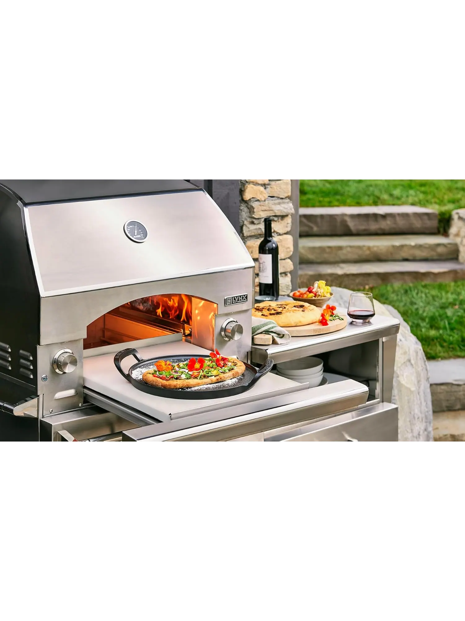 Круглая форма для пиццы Le Creuset Alpine Outdoor Pizza Pan, 35 см — изображение 5 из 7, черный