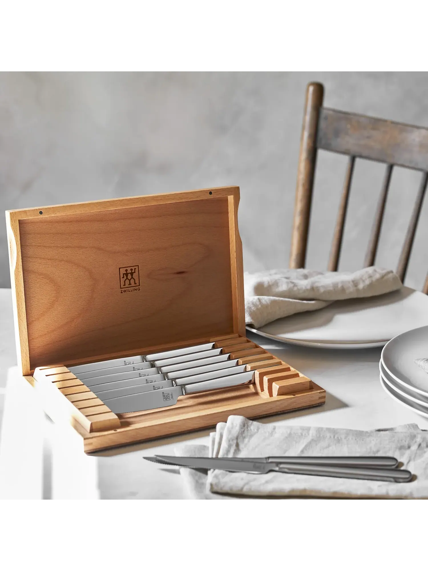 Набор ножей для стейка ZWILLING Contemporary, 8 предметов — изображение 2 из 9, серебристый