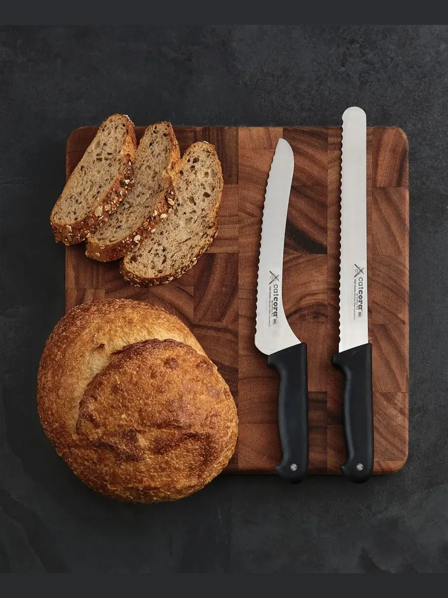 Хлебный нож Cutlery-Pro 23 см с мягкой рукояткой и смещенным зубчатым лезвием Cat Cora — изображение 2 из 4