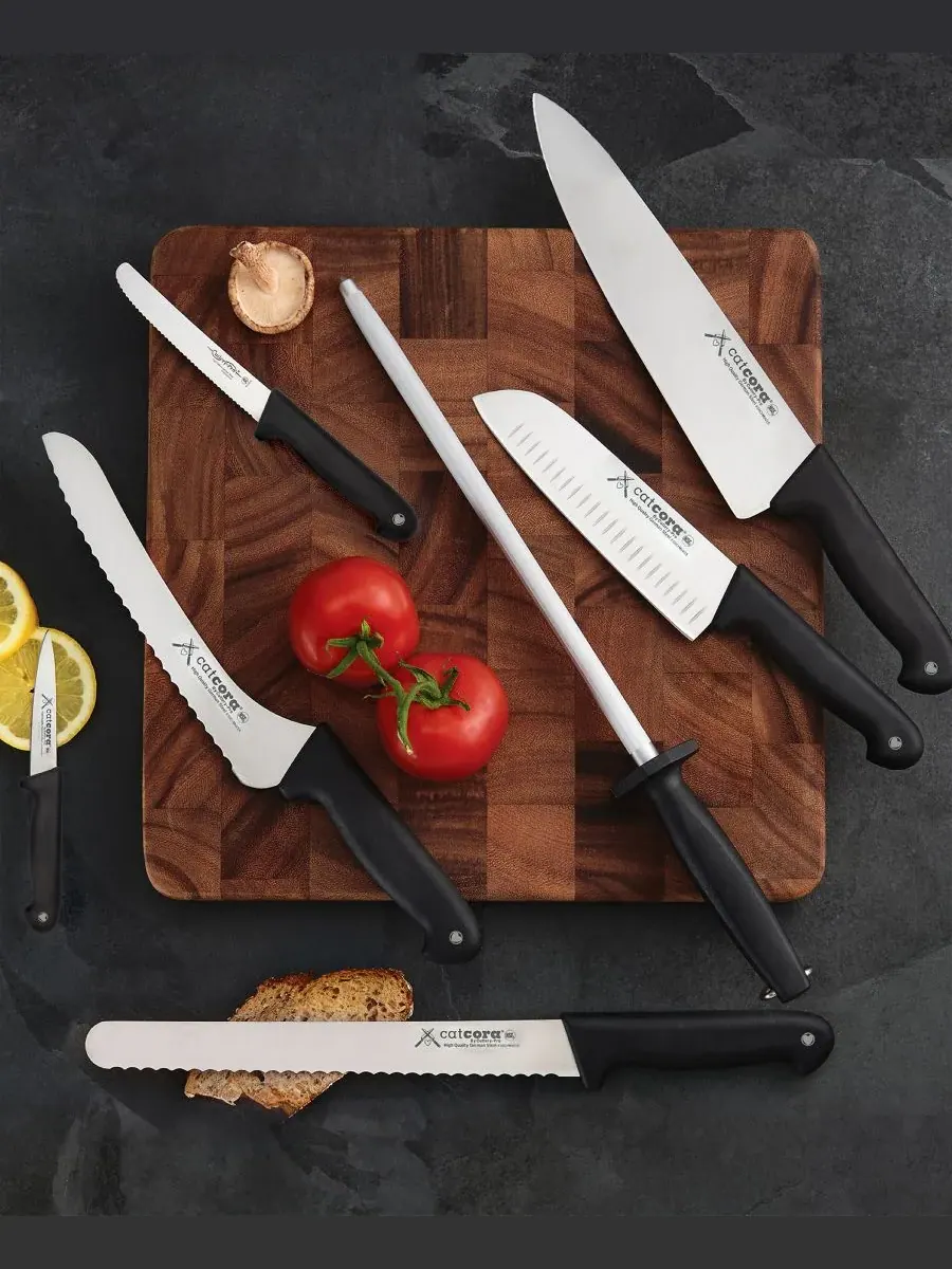 Хлебный нож Cutlery-Pro 23 см с мягкой рукояткой и смещенным зубчатым лезвием Cat Cora — изображение 4 из 4