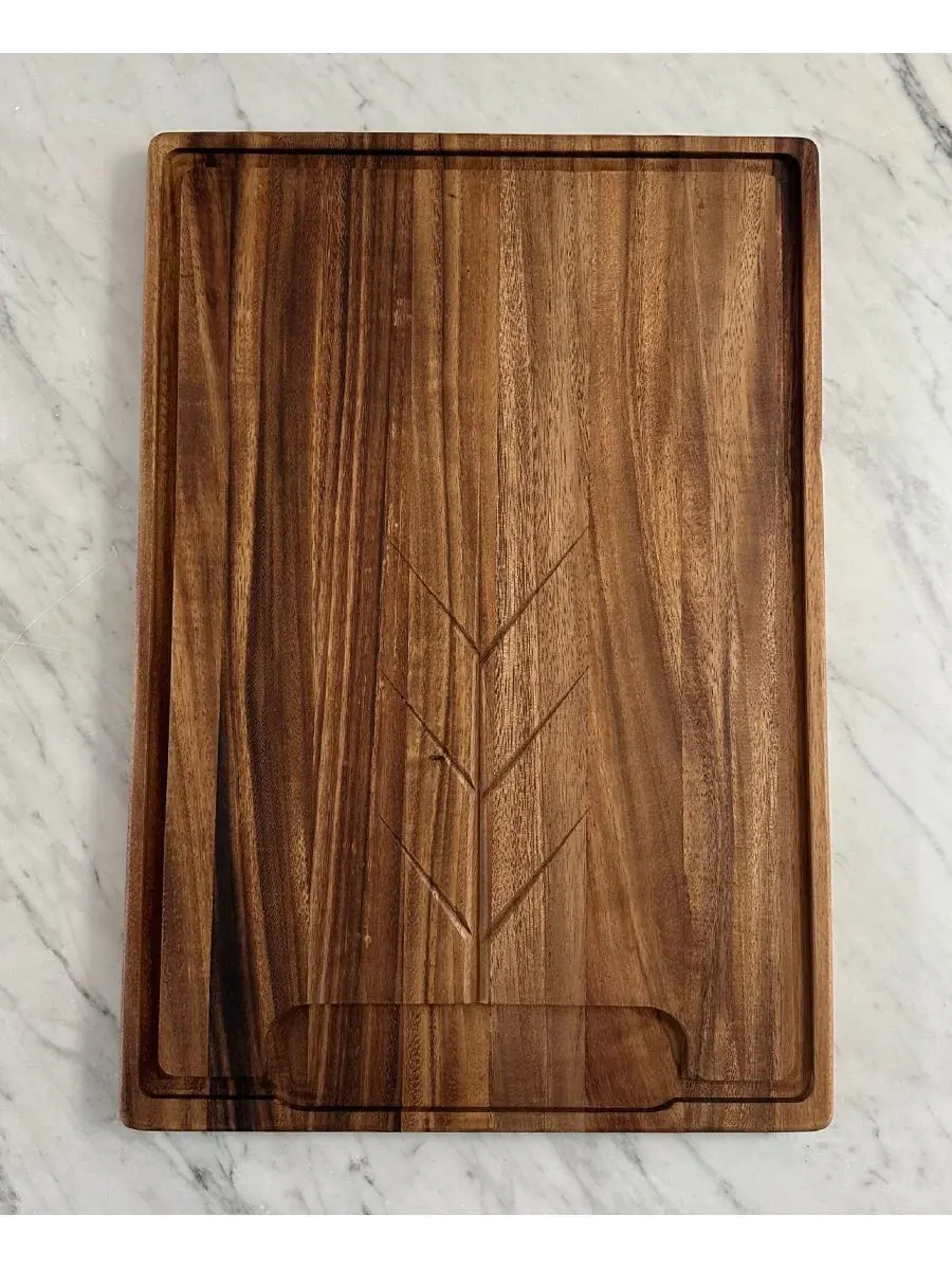 Прямоугольная резная доска Osterbotten 51 см Ironwood — изображение 3 из 3, коричневый