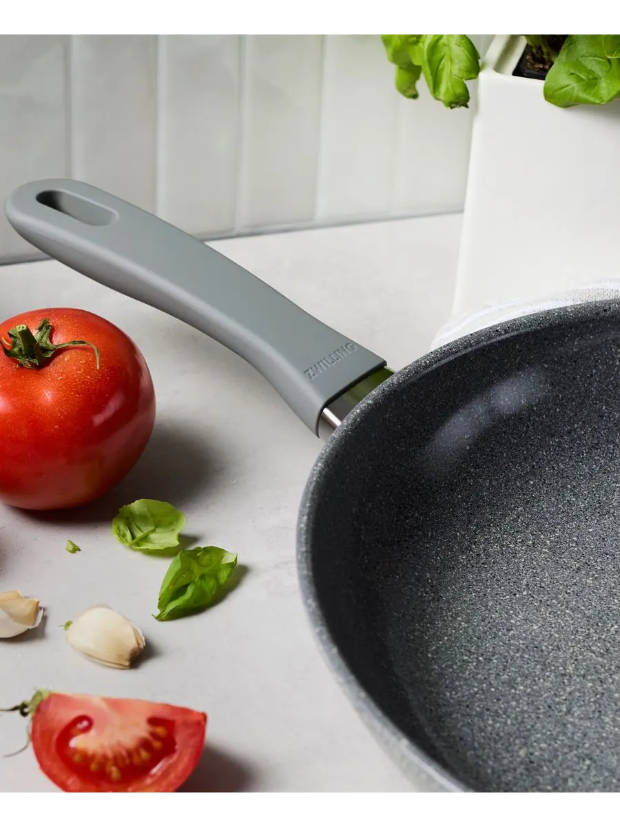 Сковорода ZWILLING Parma Plus Ceramic, 30 см — изображение 4 из 6, серый