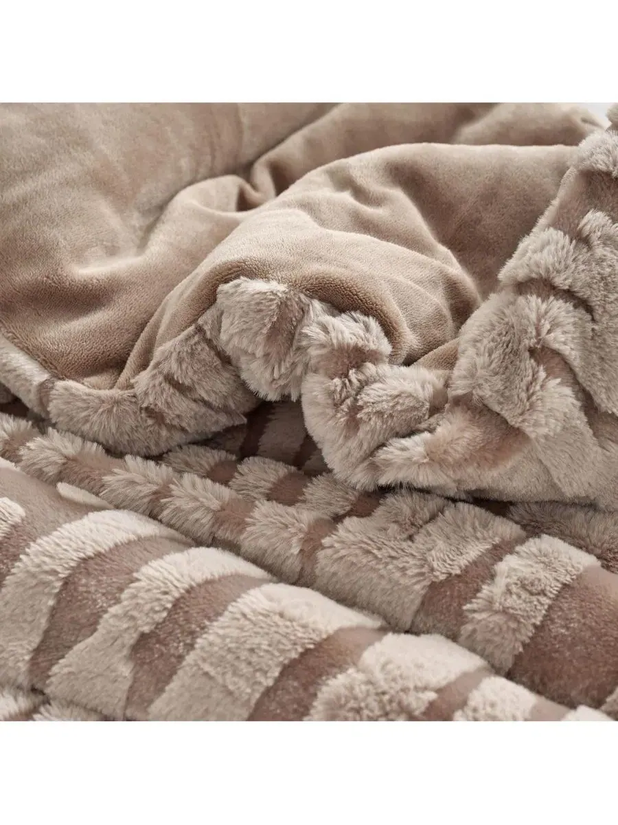 Одеяло-комфортер оверсайз Desert Dunes Coma Inducer, Sahara Taupe — изображение 4 из 4