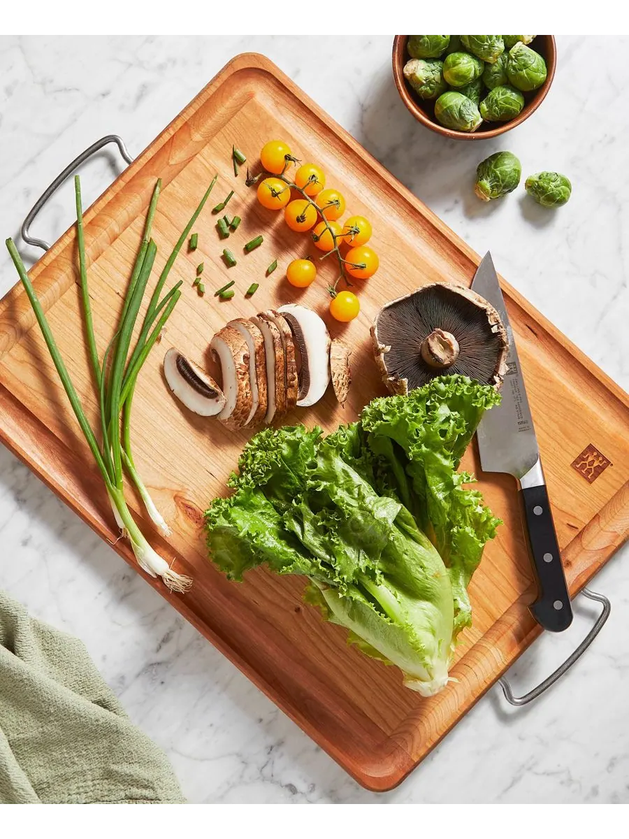Разделочная доска для мяса ZWILLING с ручками, 50х38 см, вишня — изображение 5 из 6, прозрачный