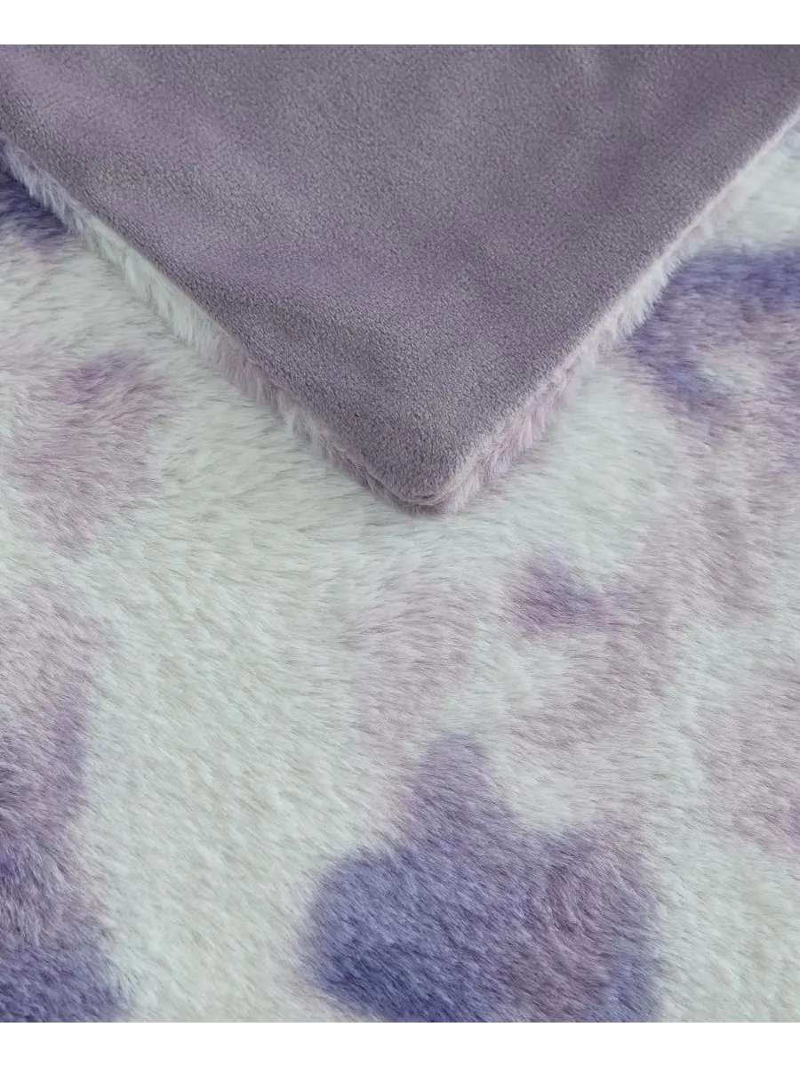 Плед из искусственного кроличьего меха с принтом, 70 x 50 дюймов Betsey Johnson, Sunset Tie Dye — изображение 3 из 5