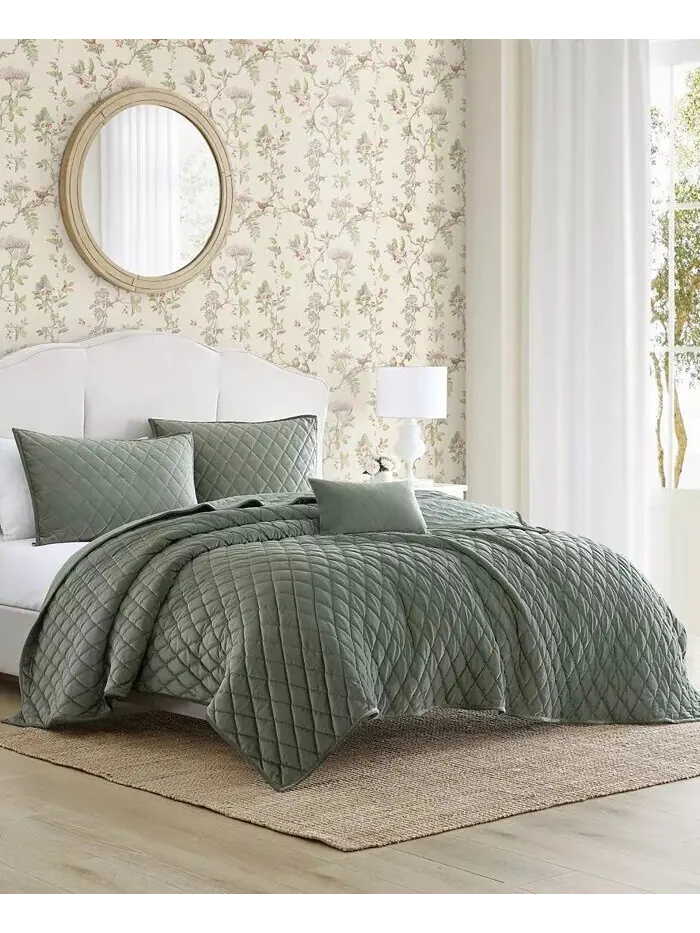 Комплект бархатных одеял с однотонной ромбовидной строчкой Laura Ashley — изображение 3 из 9