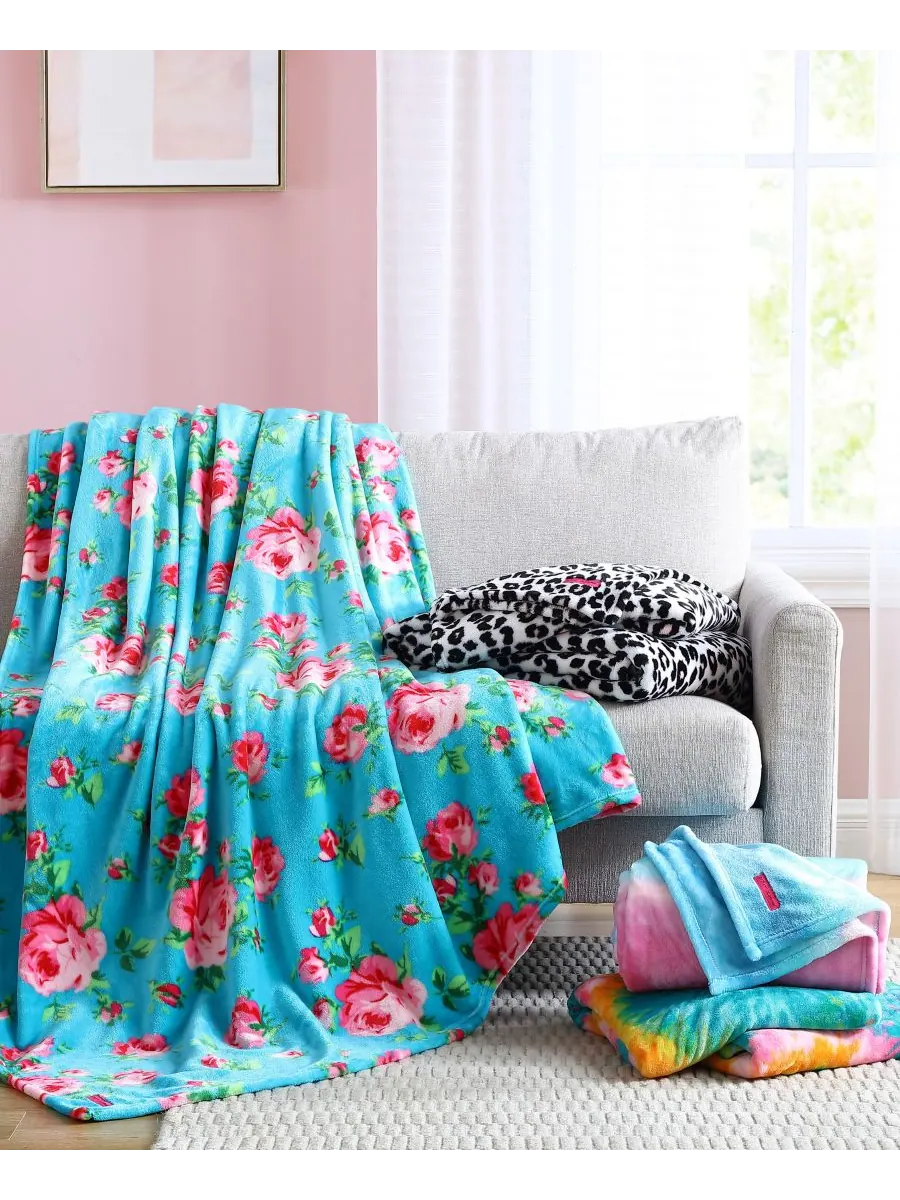 Ультрамягкий плюшевый флисовый плед, 50 x 70 дюймов Betsey Johnson, цвет bouquet day