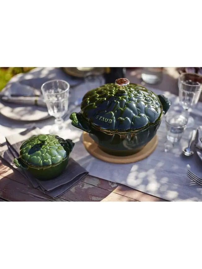 Фигурная кокотница Staub Artichoke Dutch Oven «Артишок», 22 см, 3.0 л, зеленый базилик — изображение 7 из 7