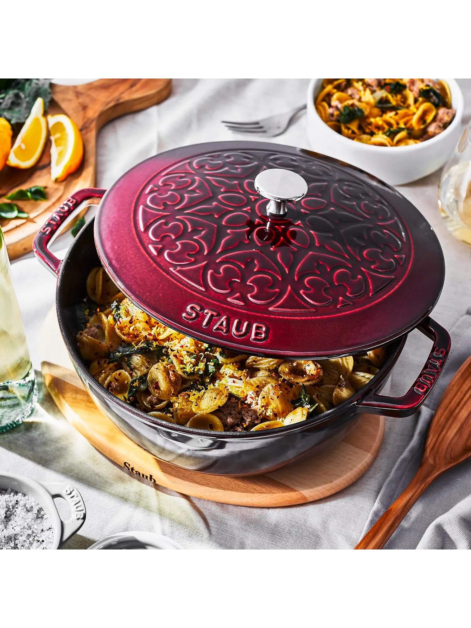 Магнитная подставка овальная Staub, 21x15 см — изображение 2 из 3