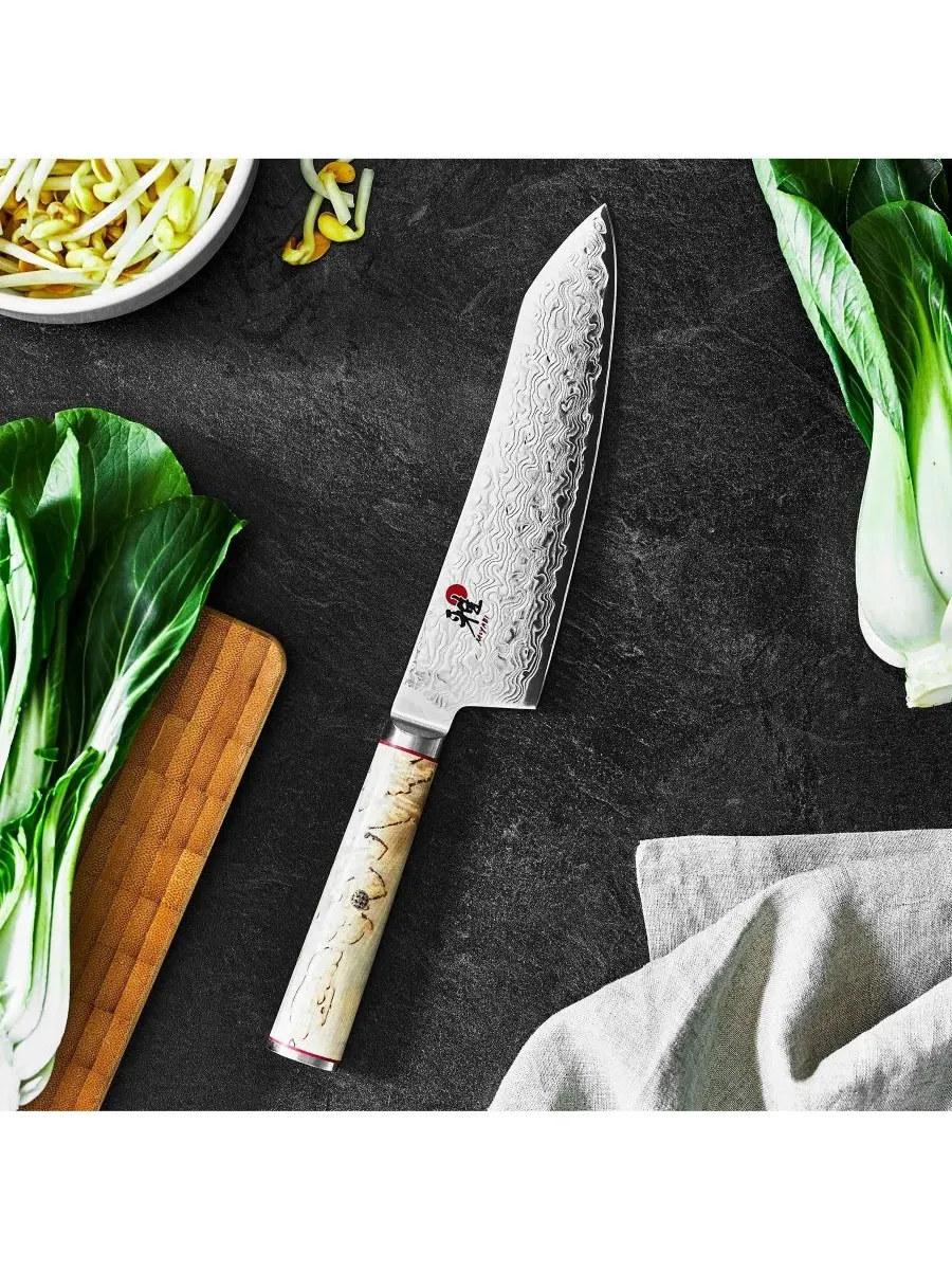 Нож Santoku Birchwood SG2 18 см с качающейся рукояткой Miyabi, Birchwood — изображение 2 из 3