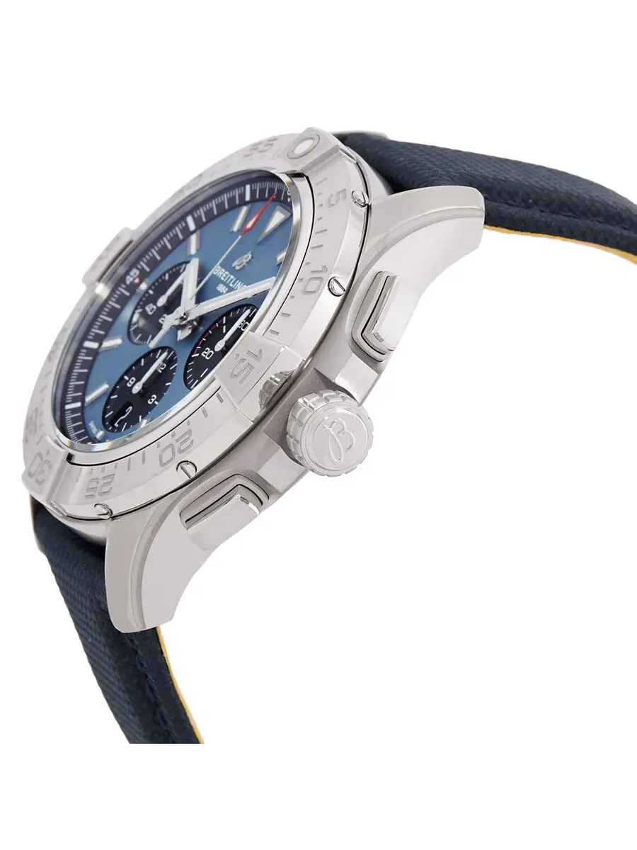 Мужские часы Breitling Avenger Chronograph 44 мм с автоматическим механизмом и синим циферблатом AB0147101C1X1