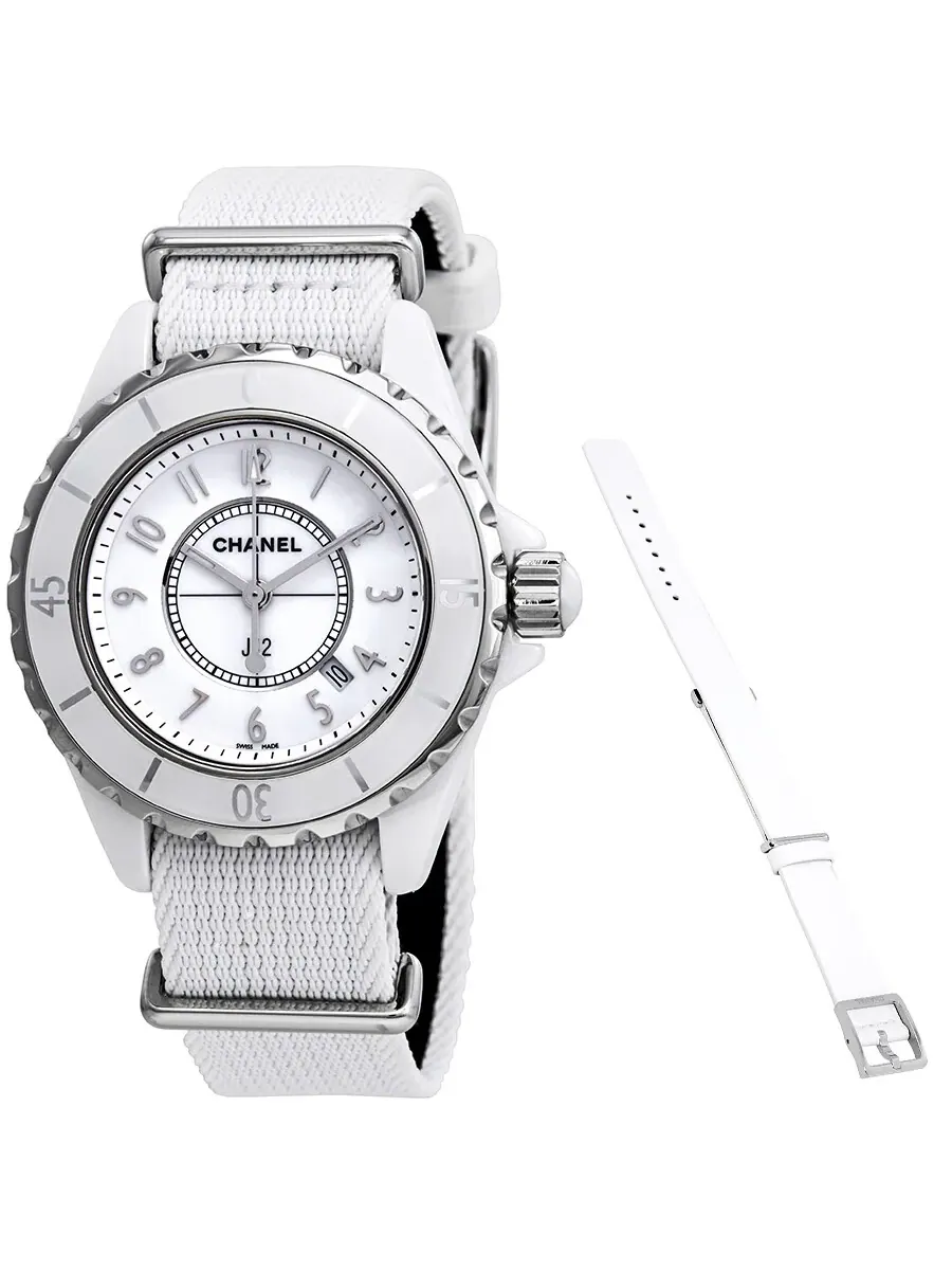 Женские часы Chanel J12 с белым циферблатом H4656