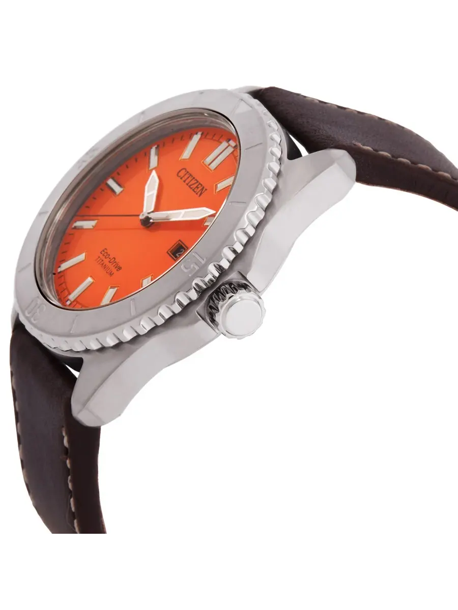Мужские часы Citizen Weekender с кварцевым механизмом и оранжевым циферблатом AW1840-09X — изображение 2 из 3