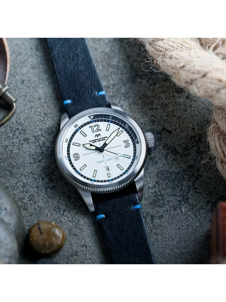 Мужские часы Dominatore Del Mare Aviatore с кварцевым механизмом и белым циферблатом DD-8021-05 — изображение 3 из 3