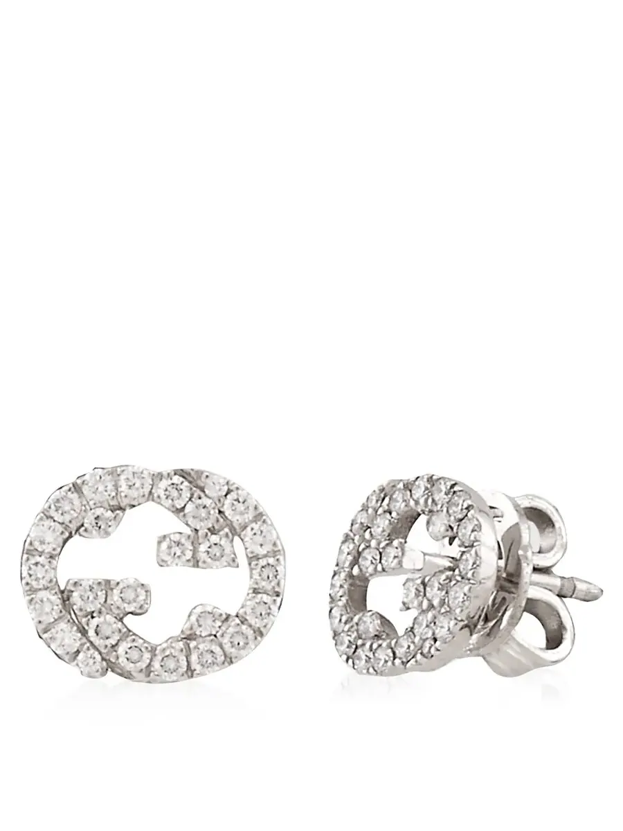 Серьги-гвоздики Gucci Interlocking G из белого золота 18 карат с бриллиантом 0,38 карат - YBD729408003 — изображение 4 из 4