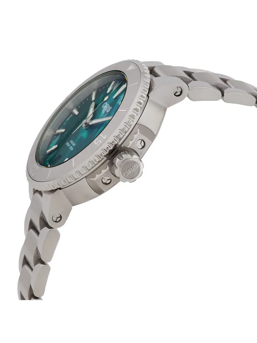 Женские часы Oris Aquis Date Automatic с зеленым циферблатом 01 733 7770 4137-07 8 18 05P — изображение 2 из 3