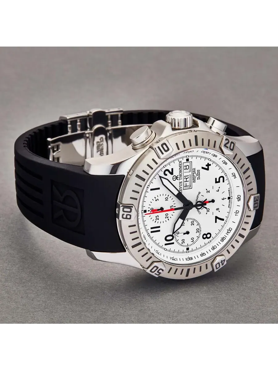 Мужские часы Revue Thommen Air Speed XL Chronograph Automatic с серебристым циферблатом 16071.6822 — изображение 2 из 3