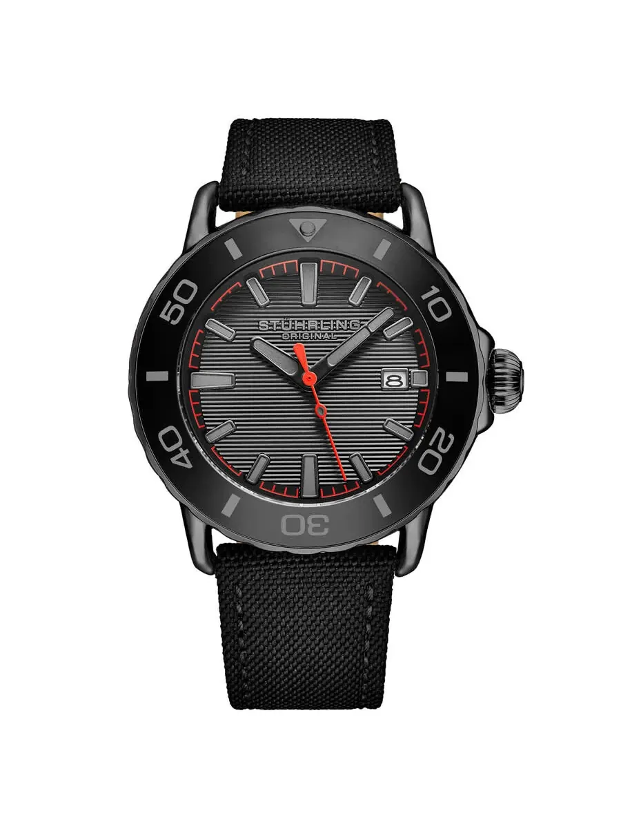Мужские часы Stuhrling Original Aquadiver Quartz с черным циферблатом M18250