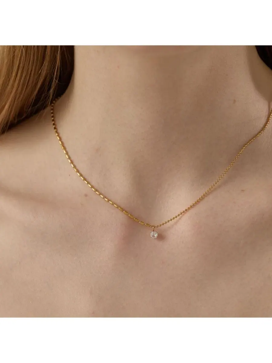 Ожерелье с асимметричным подвеской из циркония Heidi Chain Necklace Joey Baby — изображение 8 из 10, оттенок золото