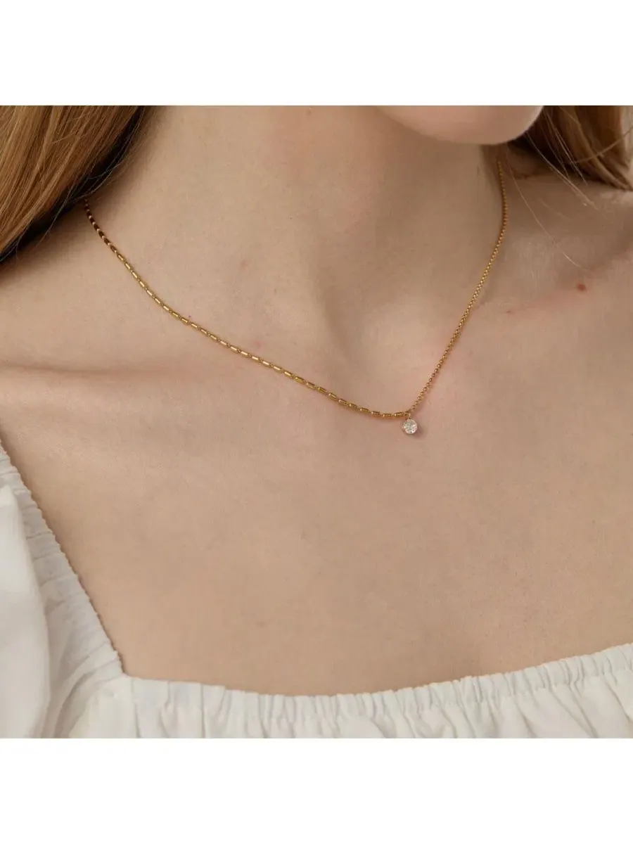 Ожерелье с асимметричным подвеской из циркония Heidi Chain Necklace Joey Baby — изображение 9 из 10, оттенок золото