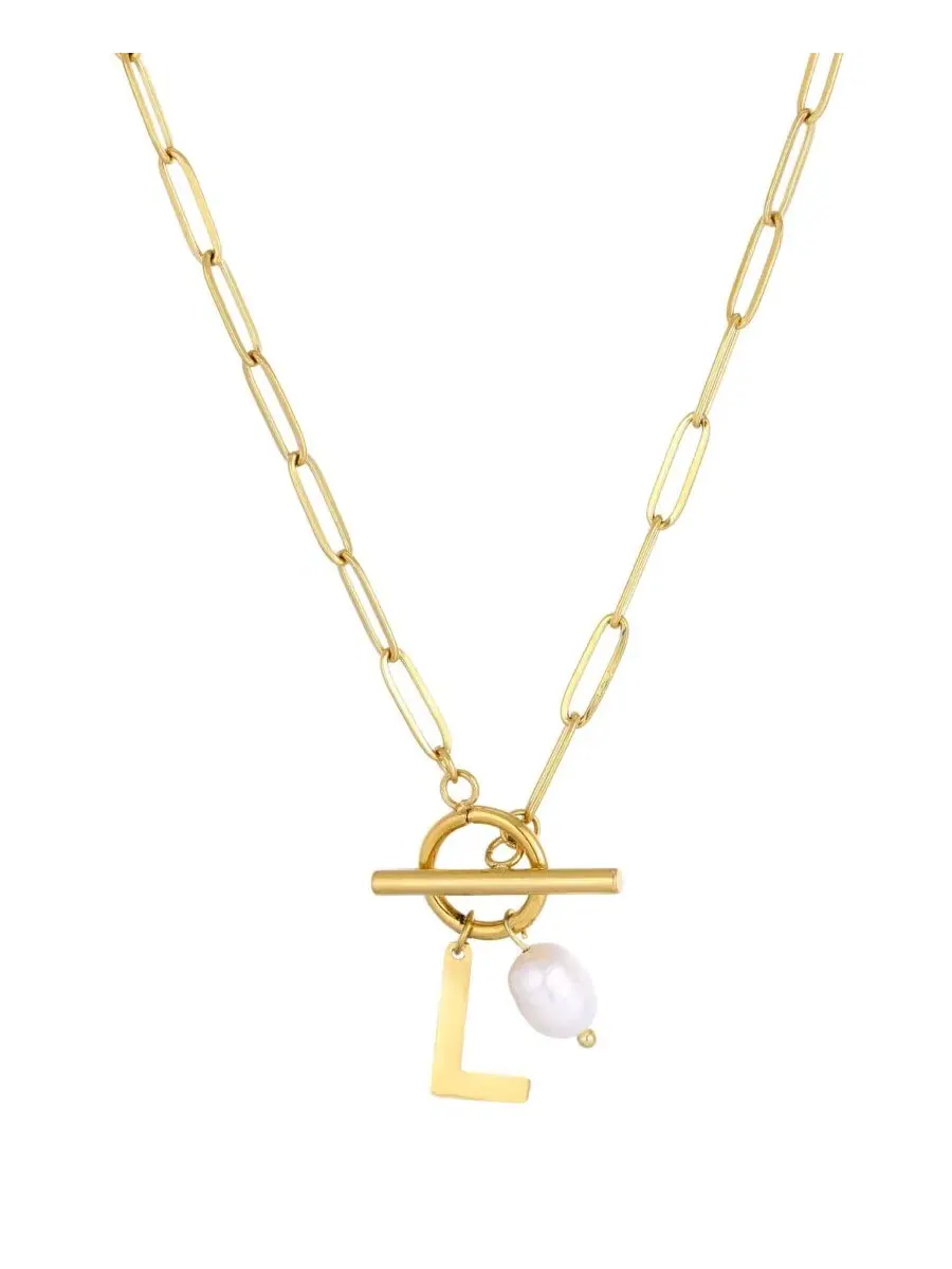 Колье с жемчугом и подвеской-инициалом, 18k золотое покрытие ADORNIA