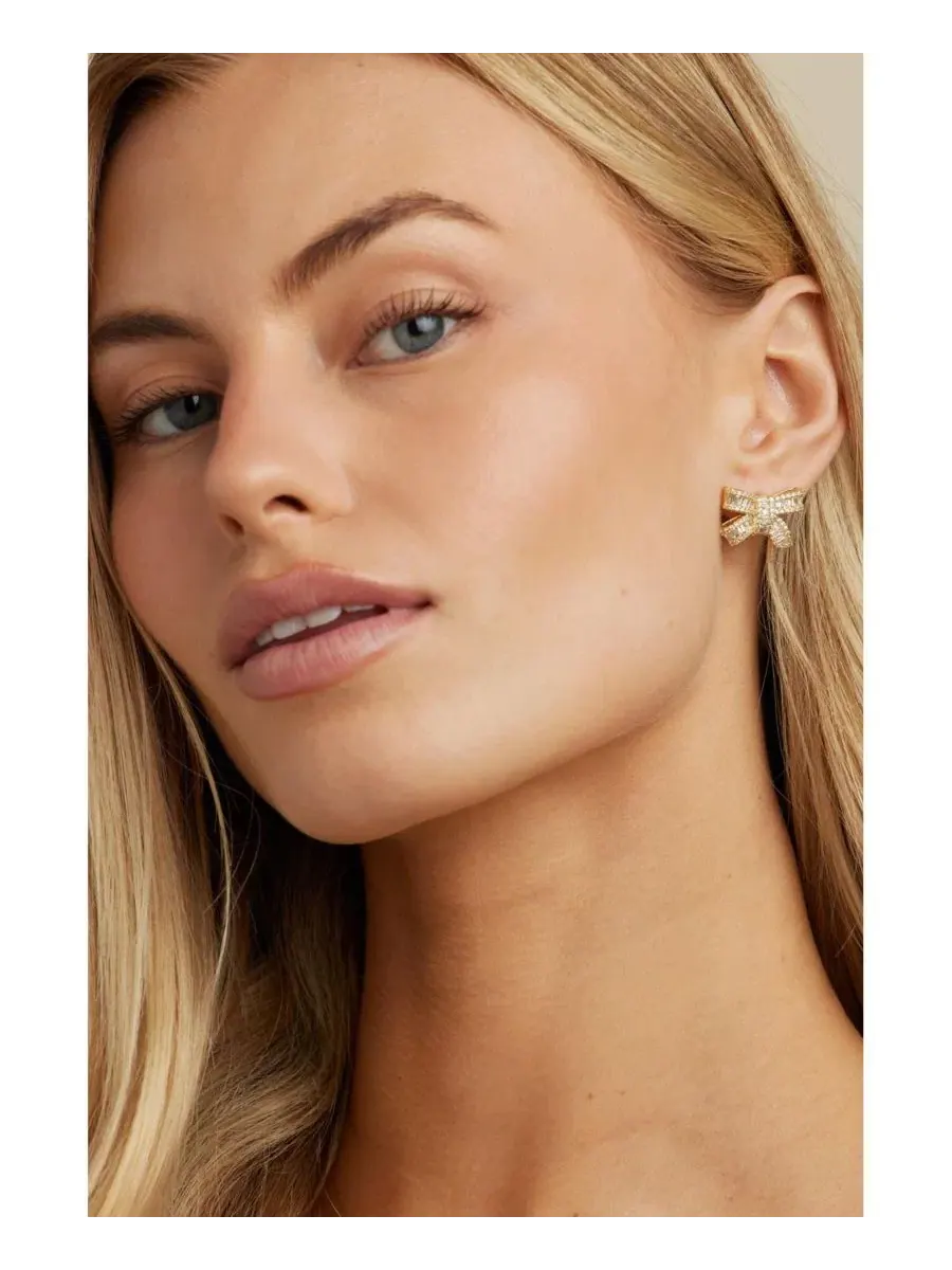 Серьги-гвоздики Alicia Crystal Bow Studs Untamed Petals — изображение 3 из 3, оттенок золото