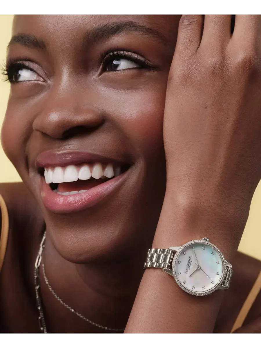 Женские часы Captivate с браслетом из нержавеющей стали, 34 мм Olivia Burton — изображение 5 из 6, оттенок серебряный