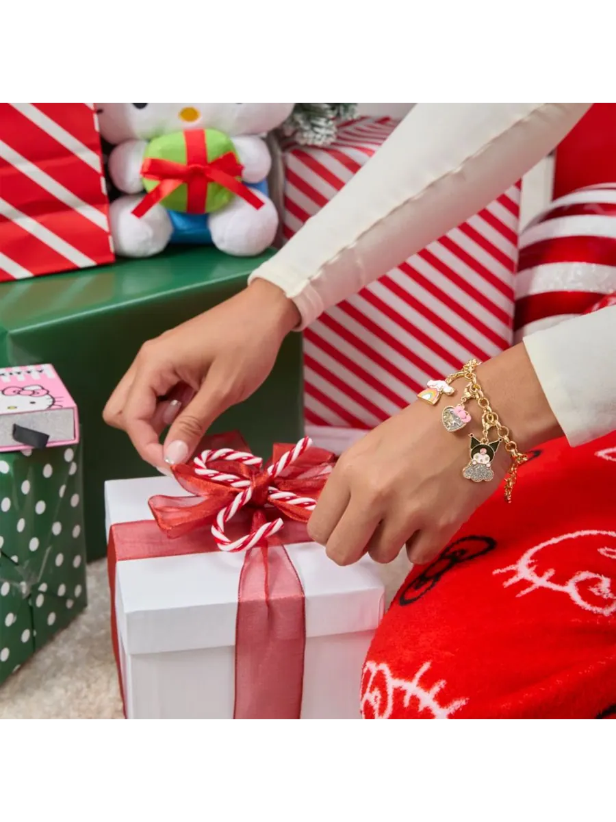 Рождественский подарочный набор Sanrio Fashion: подвески, серьги и ожерелье в подарочной коробке — изображение 6 из 7