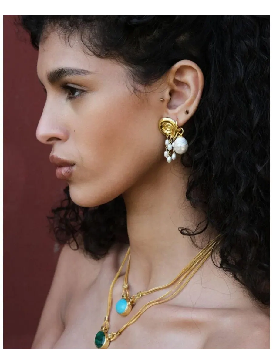 Ожерелье с бирюзой Daphne Turquoise Chain Necklace Ottoman Hands — изображение 6 из 9, оттенок золото