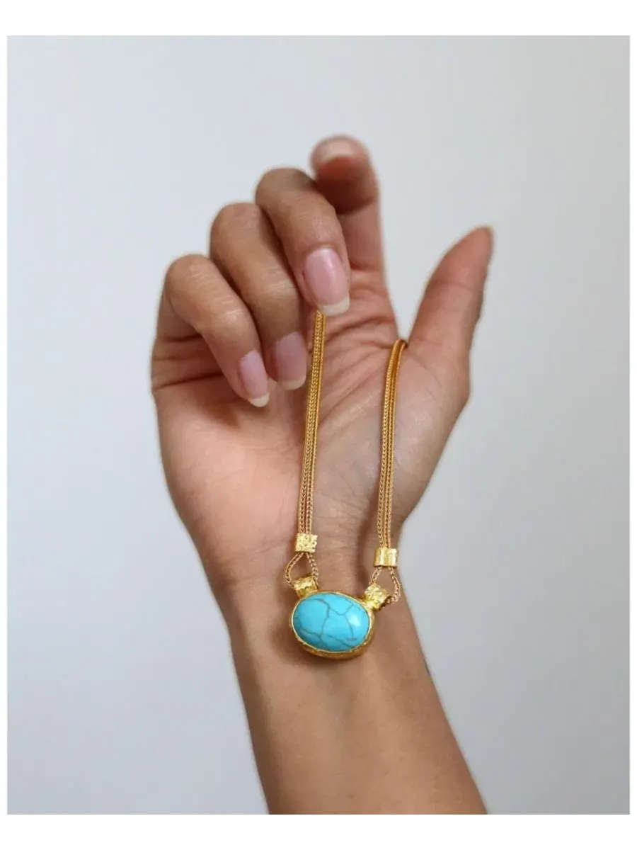 Ожерелье с бирюзой Daphne Turquoise Chain Necklace Ottoman Hands — изображение 8 из 9, оттенок золото