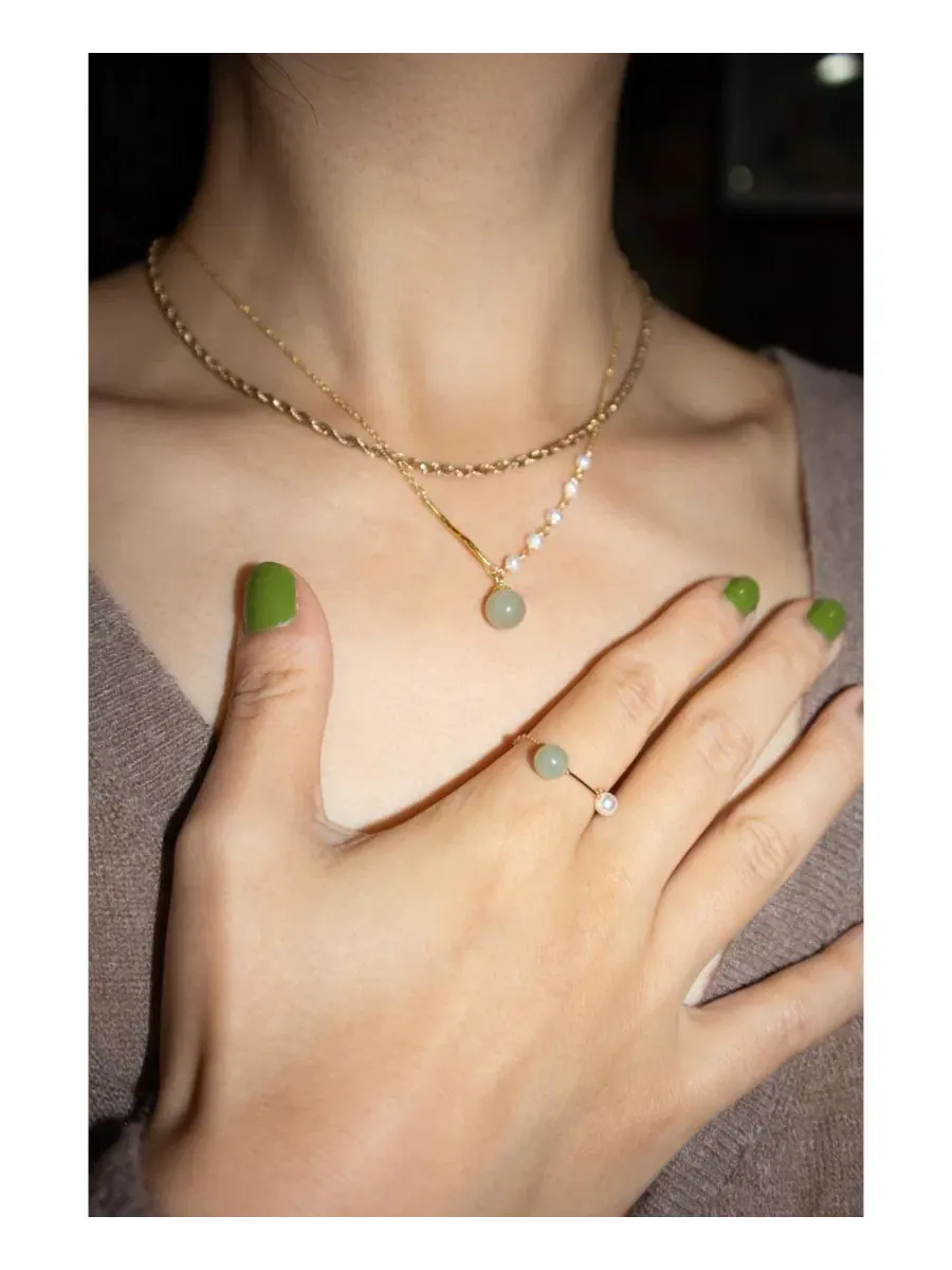 Колье с нефритом и жемчугом Isla Green Jade and Freshwater Pearl seree — изображение 7 из 7, оттенок зеленый