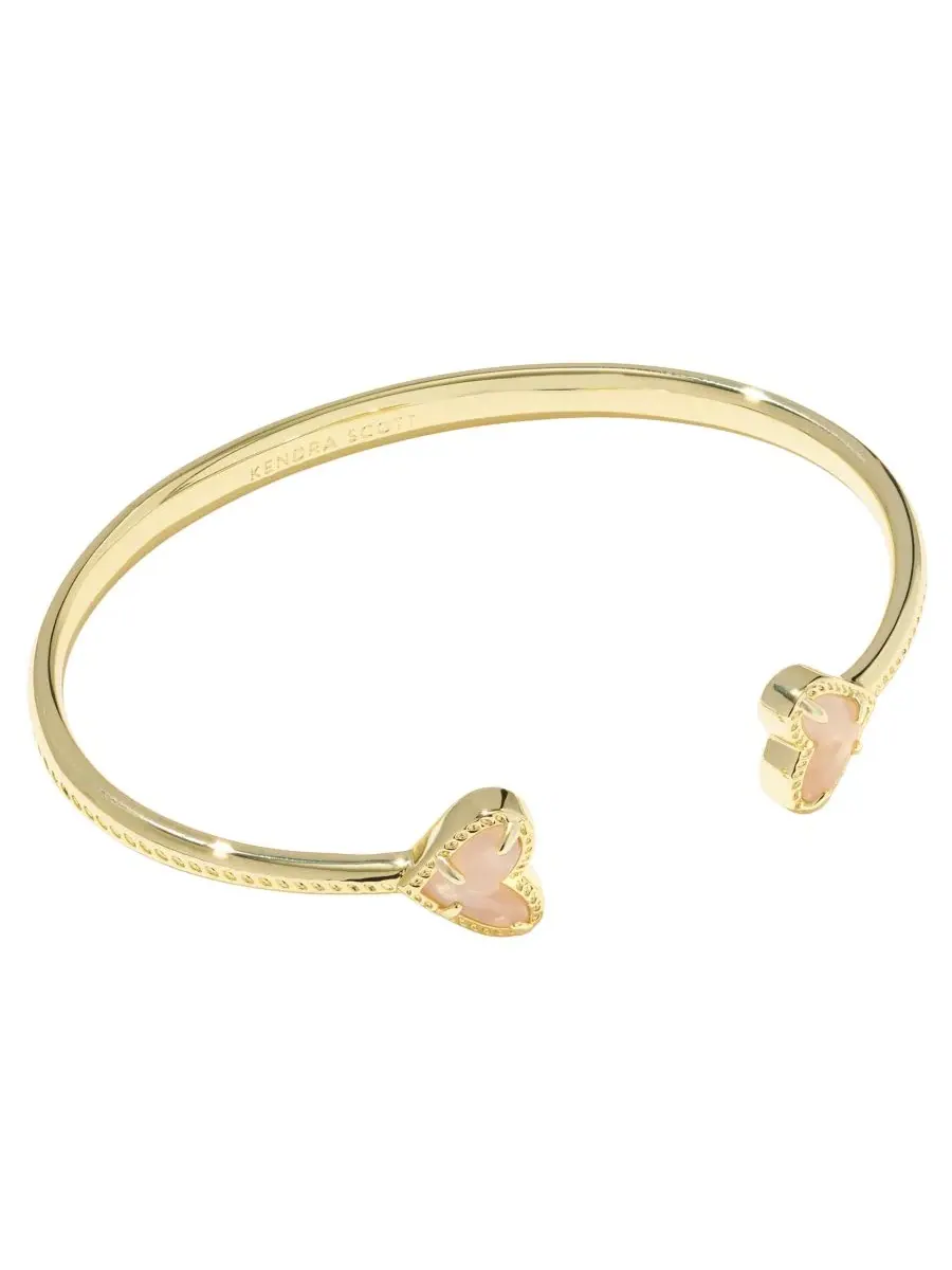 Браслет-манжета с сердцем Ari, модель Framed Ari Dichroic Glass Heart Cuff Kendra Scott