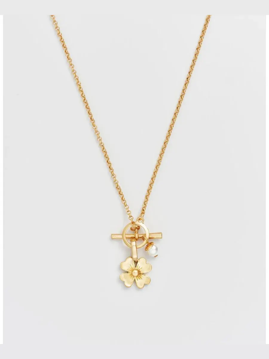 Кулон-подвеска с клевером и жемчугом Lucky Clover and Pearl Toggle Necklace Fable England — изображение 4 из 6