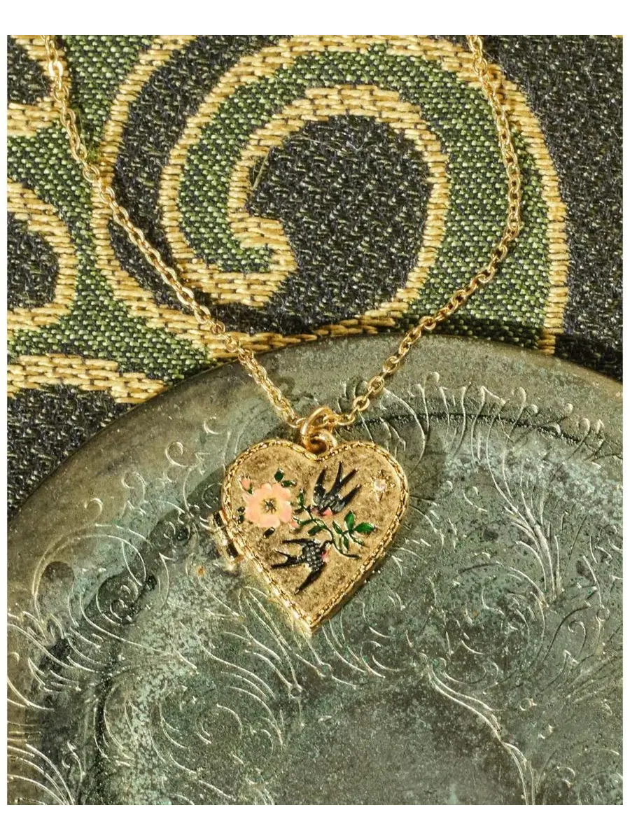 Локет-сердце Swallow Locket Fable England — изображение 4 из 7, оттенок мульти золотистый