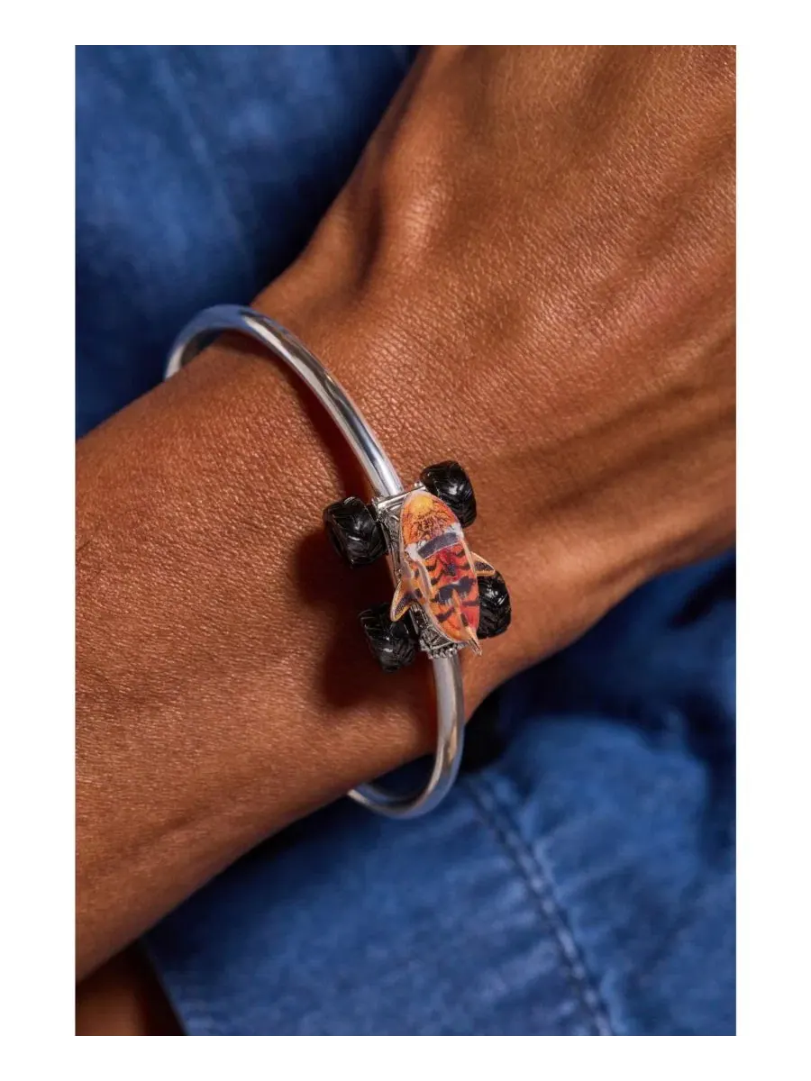 Браслет-манжета Hot Wheels Tiger Shark Monster Truck Moveable Cuff Alex and Ani — изображение 3 из 3, оттенок серебряный