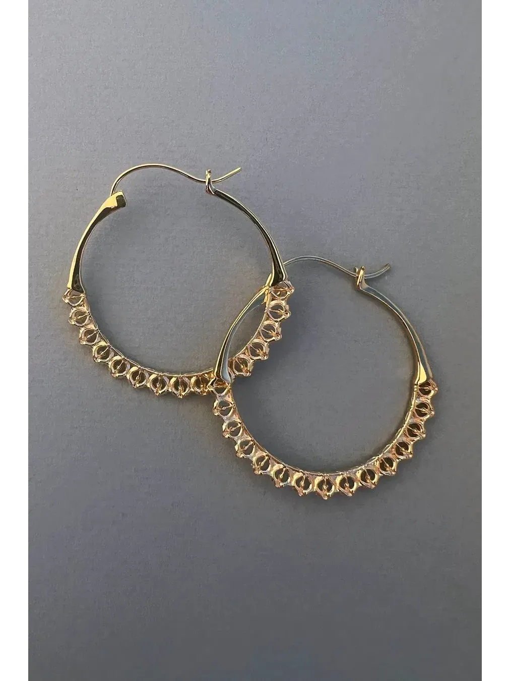 Серьги-кольца Calla Hoops Astor & Orion — изображение 3 из 3, оттенок золото