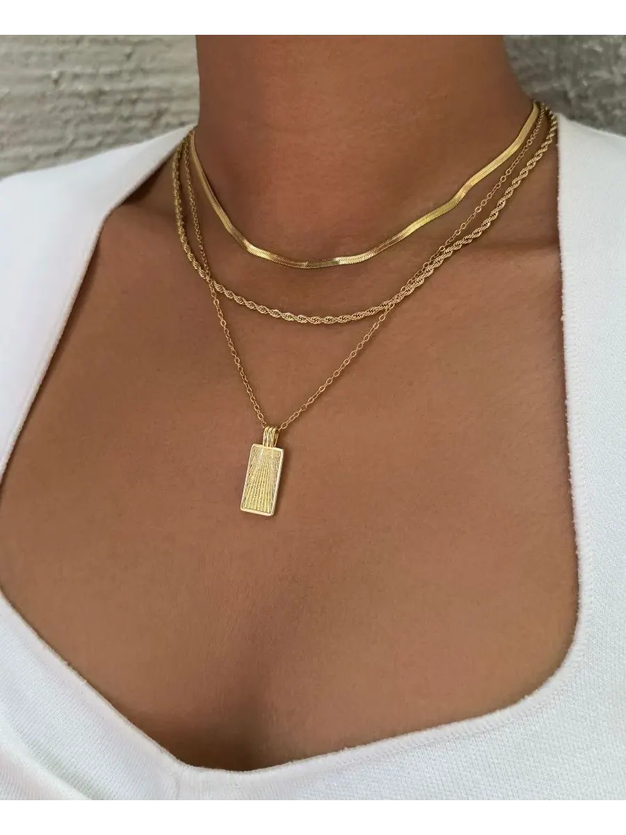 Набор из 3 ожерелий с подвеской-собачий жетон, 18k золотое покрытие ADORNIA — изображение 5 из 5
