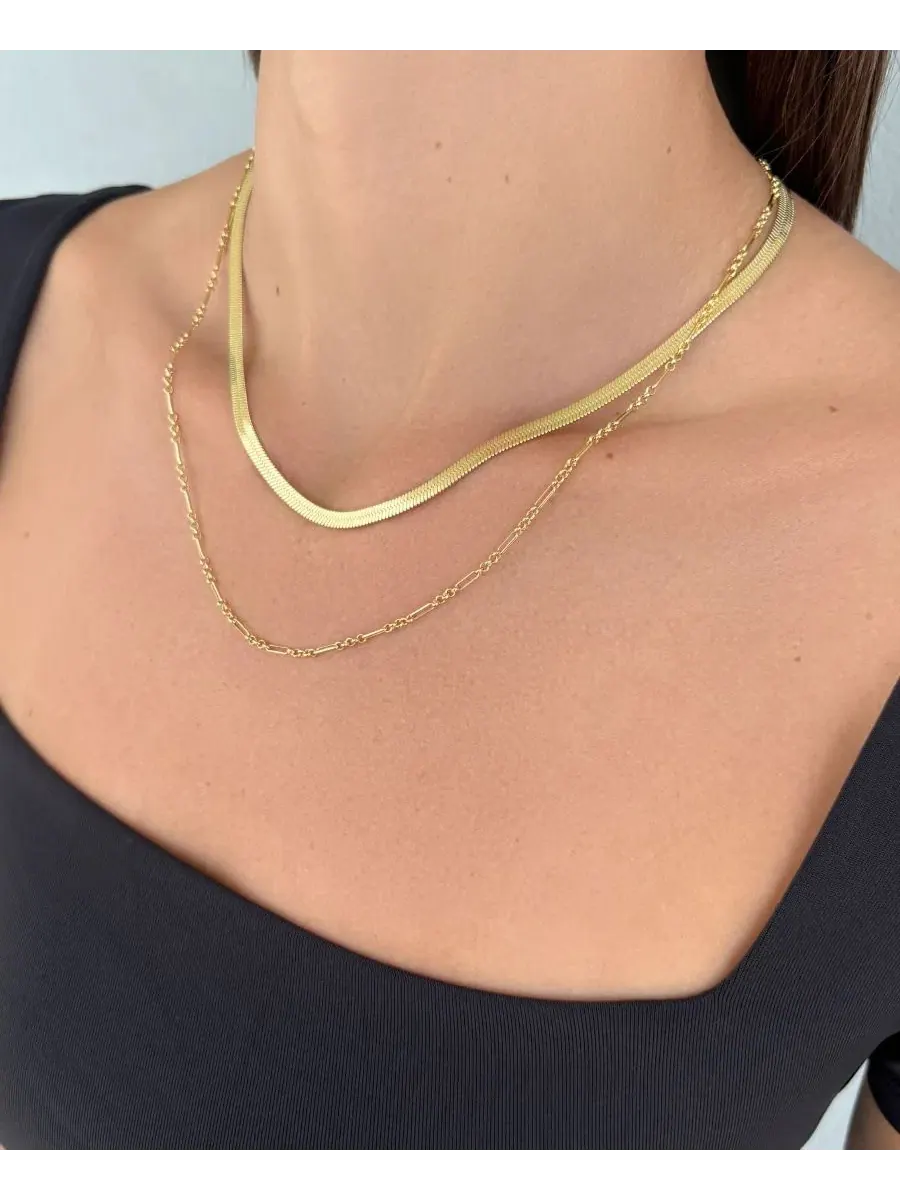 Комплект из 2 золотистых ожерелий с позолотой 14 карат, модель Set of 2 Necklaces, бренд ADORNIA — изображение 3 из 4