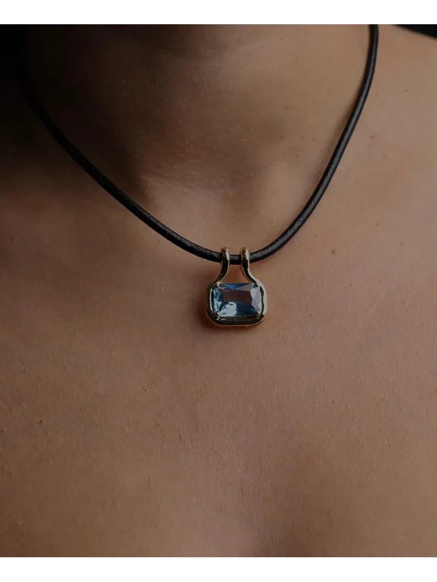Кулон с цветным кубическим цирконием The M Jewelers — изображение 5 из 5, оттенок голубой
