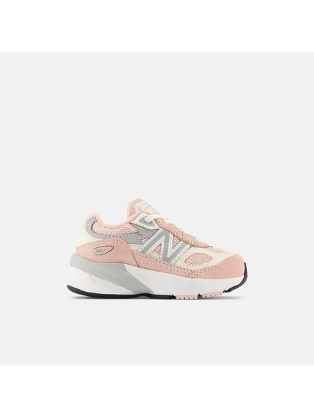 Детские кроссовки New Balance FuelCell 990v6 на шнуровке