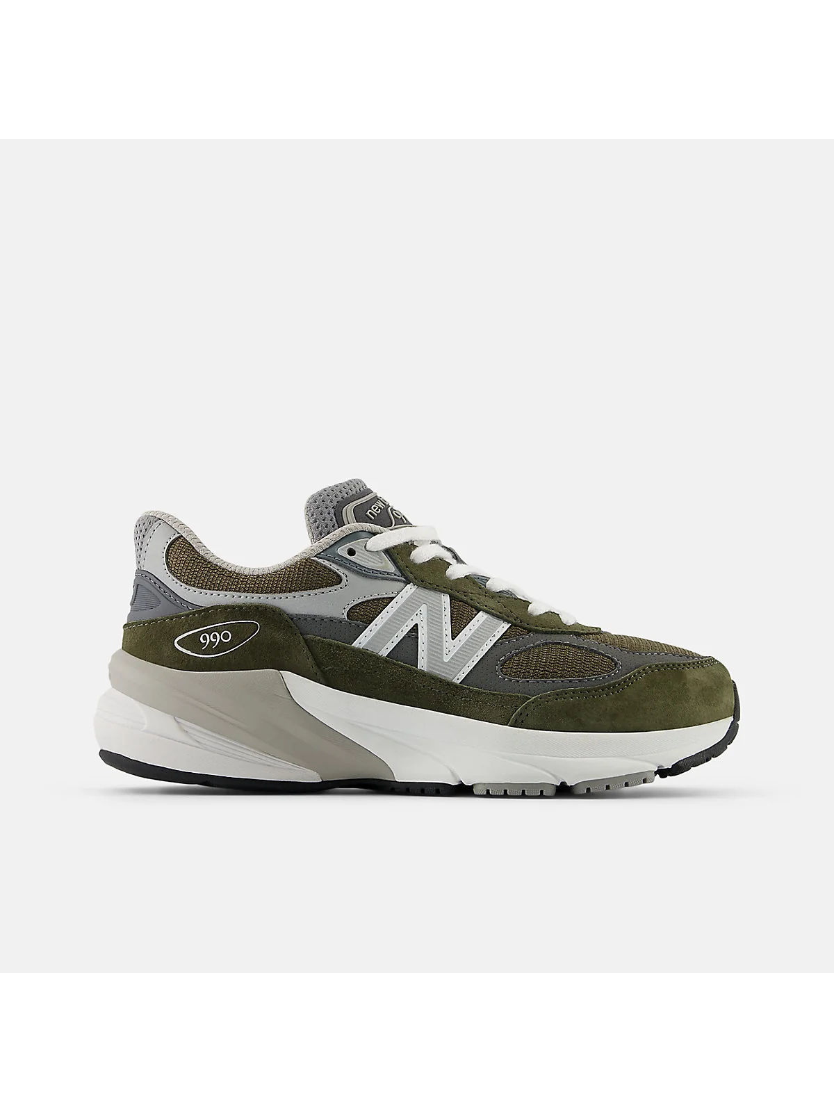 Зелено-серые детские кроссовки New Balance 990v6, боковой профиль.