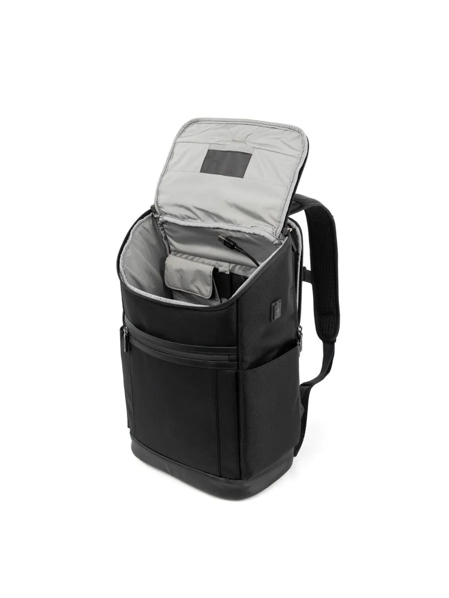 Рюкзак Crew Executive Choice 3 Medium Top Load Travelpro — изображение 6 из 9, черный