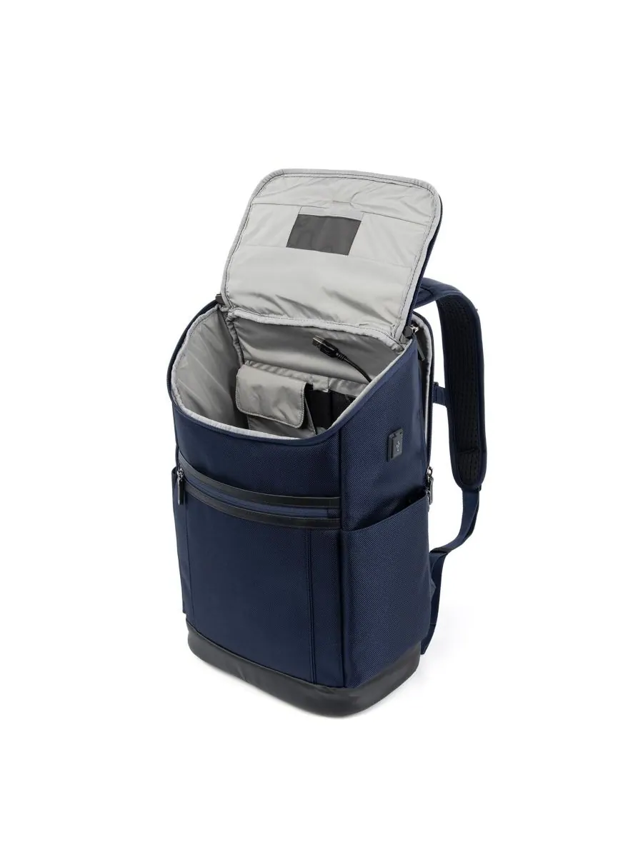 Рюкзак Crew Executive Choice 3 Medium Top Load Travelpro — изображение 6 из 9, синий
